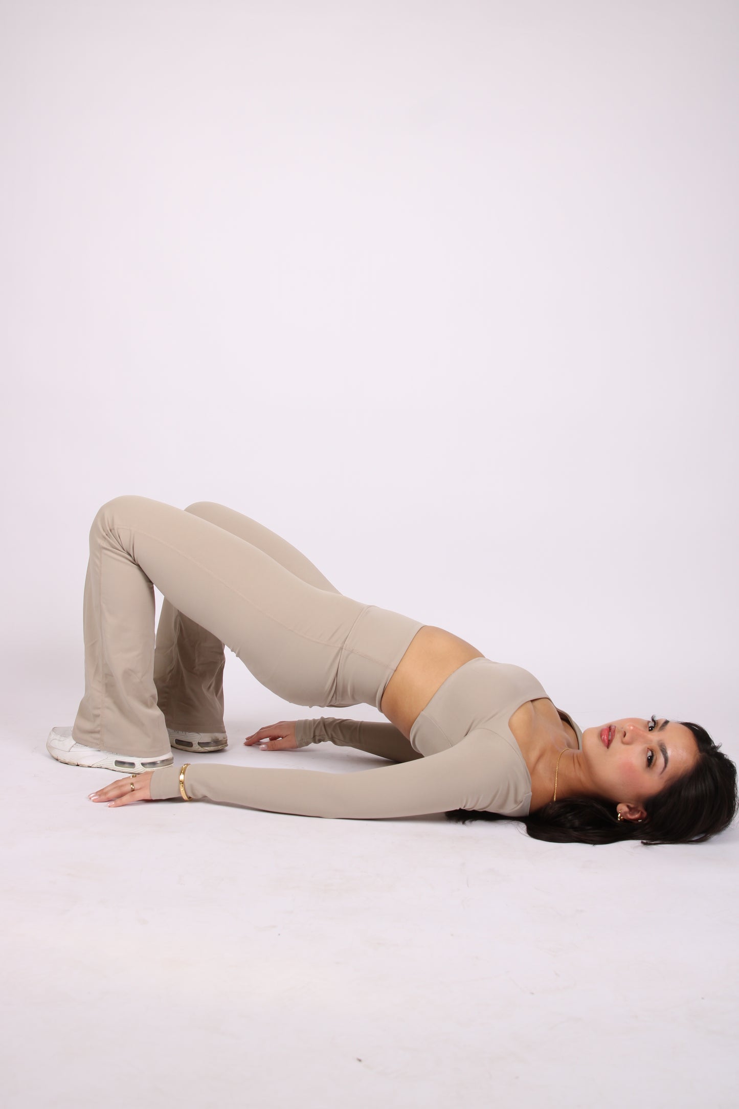 Limitless Motion 1.0 | Flared Scrunched Butt Leggings (Bone)