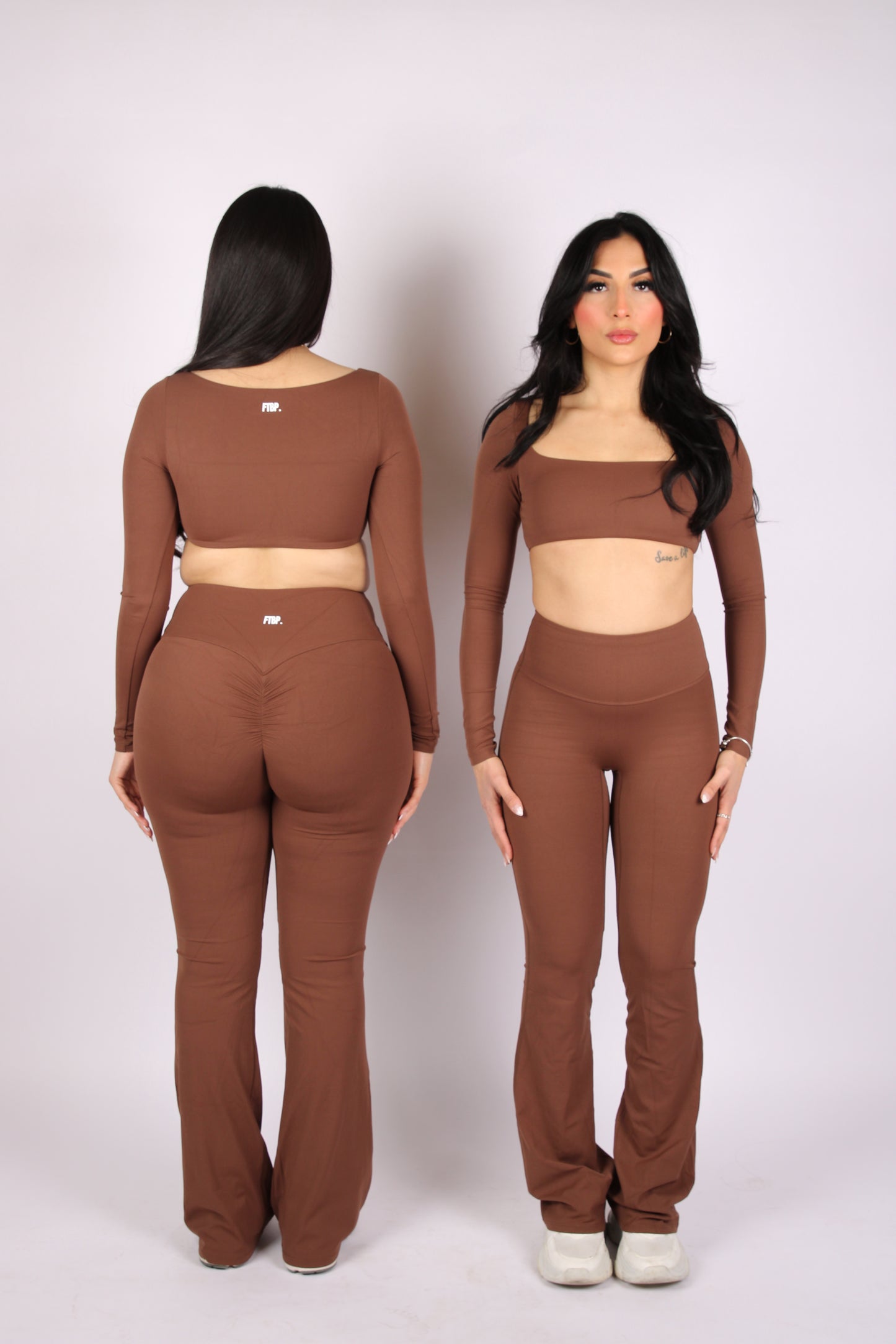 Limitless Motion 1.0 | Long Sleeve Cropped Top (Chocolate)